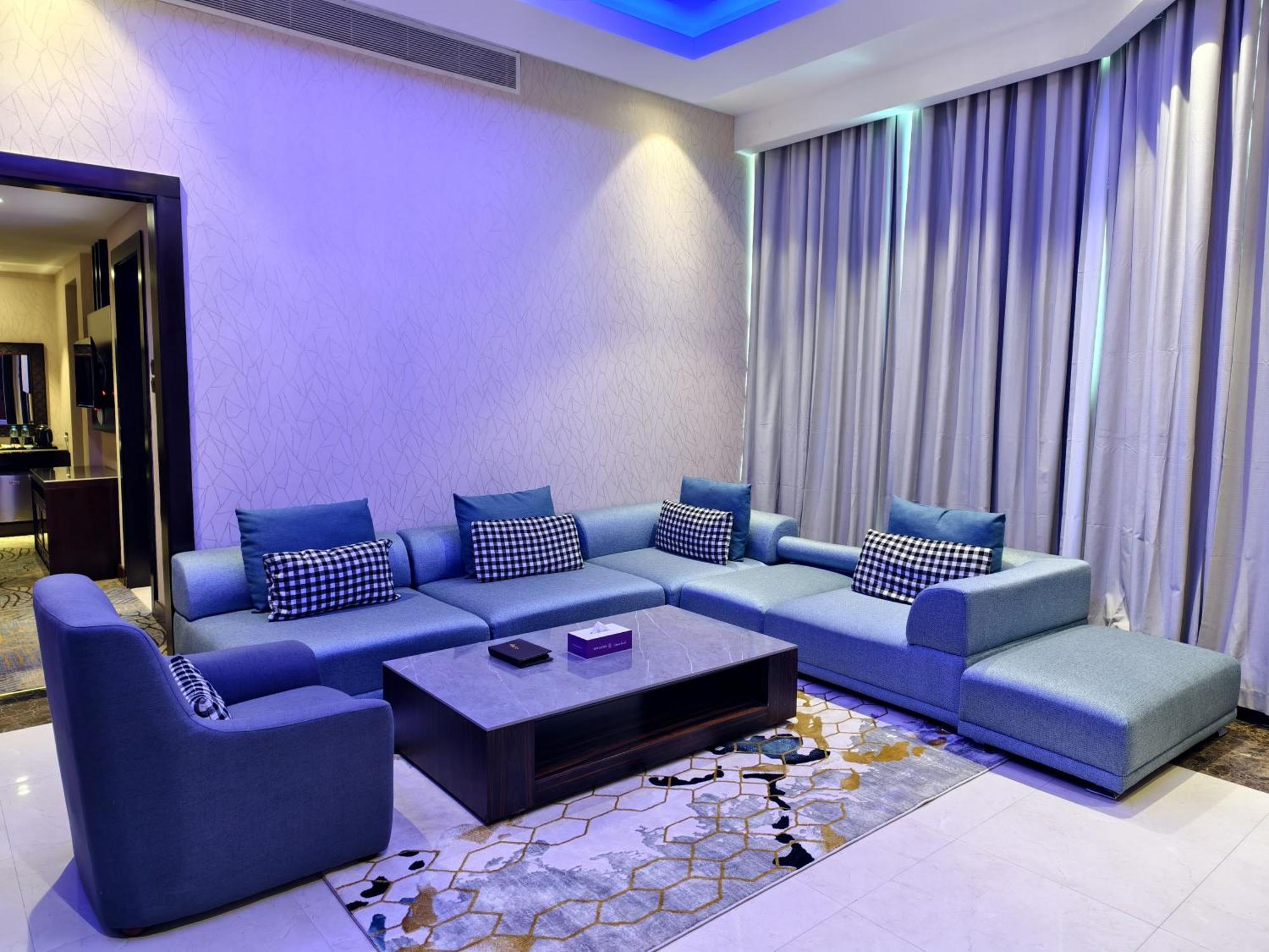 Ista Suites Seef Al Manamah Esterno foto